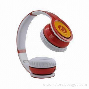 Noise-canceling Wired Stereo Headphones with Rechargeable Battery